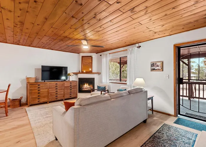 Cozy In With A Deck, Fireplace And Pet Friendly * Heber