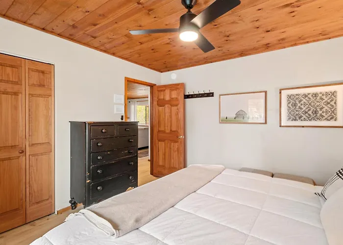 Holiday home Cozy In With A Deck, Fireplace And Pet Friendly Heber