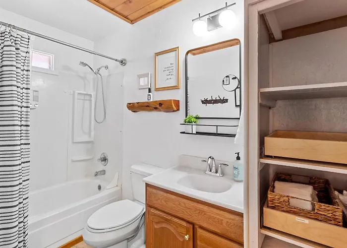 Cozy In With A Deck, Fireplace And Pet Friendly * Heber